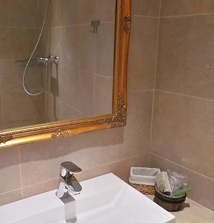 Relais Du Postillon 3*