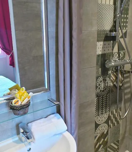 Relais Du Postillon 3* אנטיב