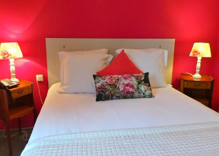 Relais Du Postillon 3* אנטיב