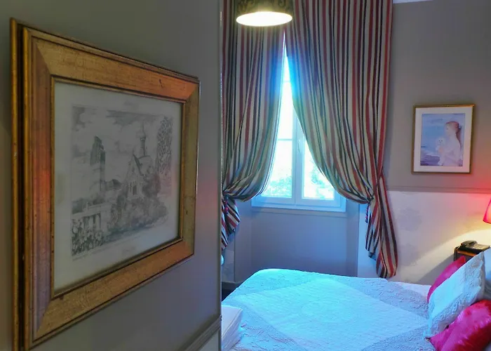 Relais Du Postillon 3* אנטיב